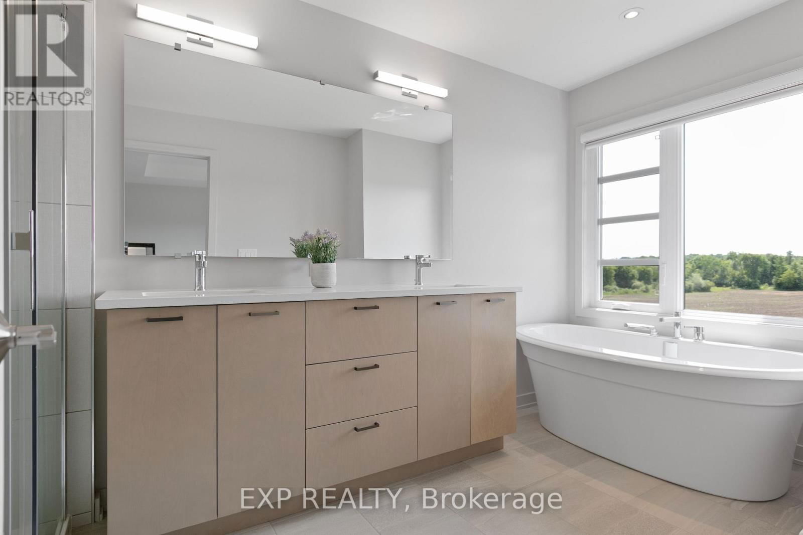 244 SHUTTLEWORTH DRIVE Image 31