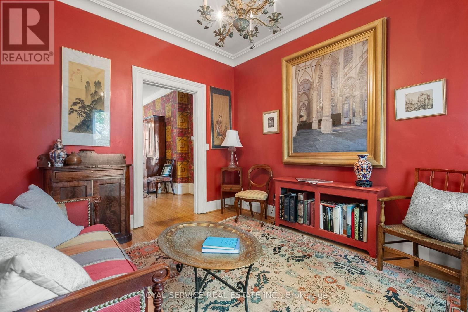 303 HENRY STREET Image 11