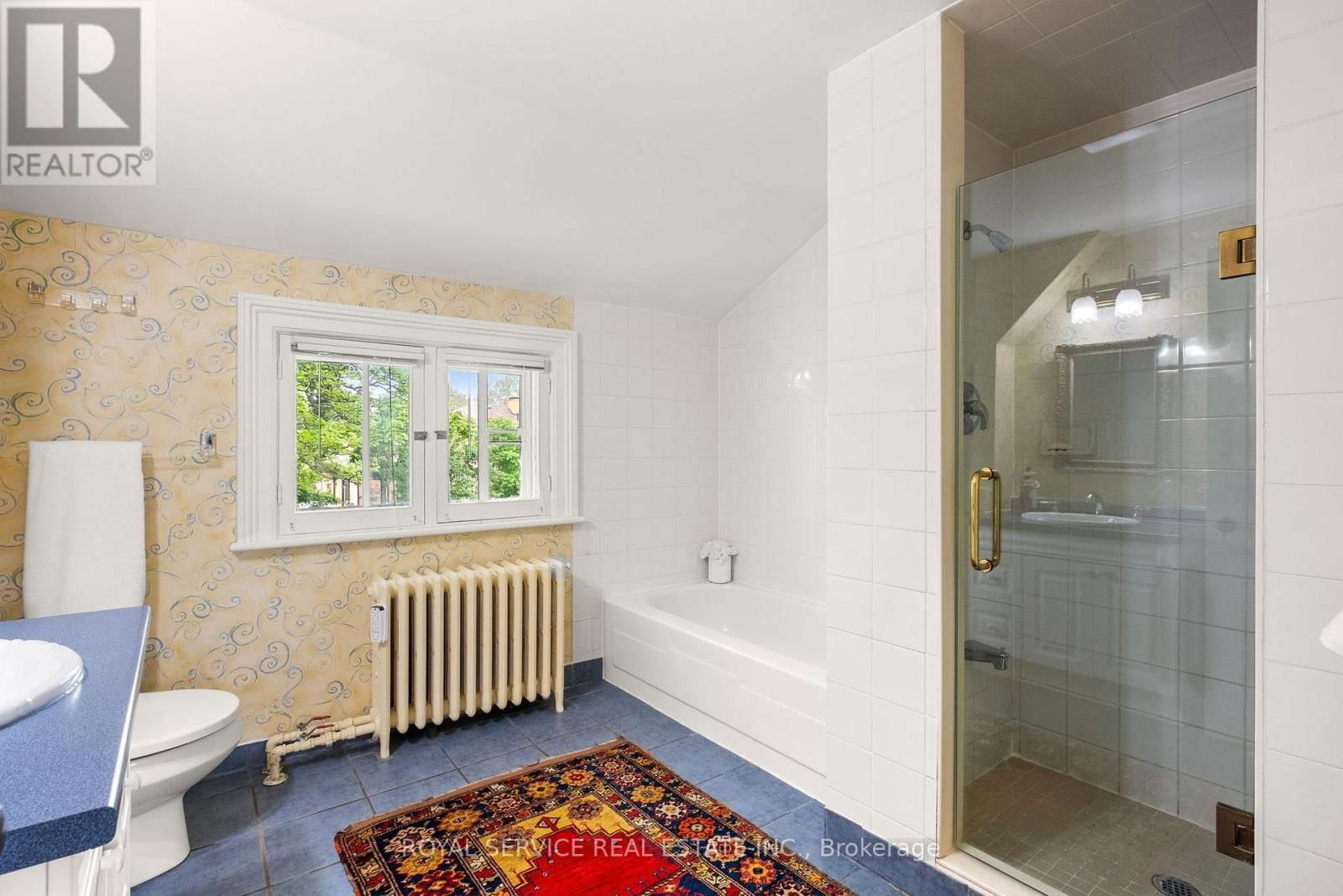 303 HENRY STREET Image 24