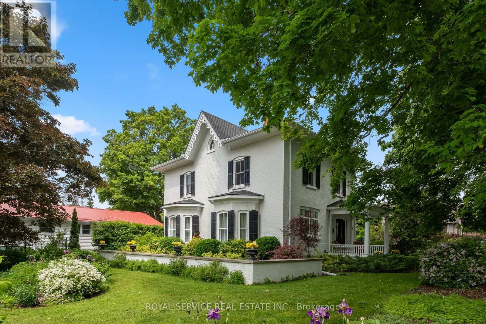 303 HENRY STREET Image 33