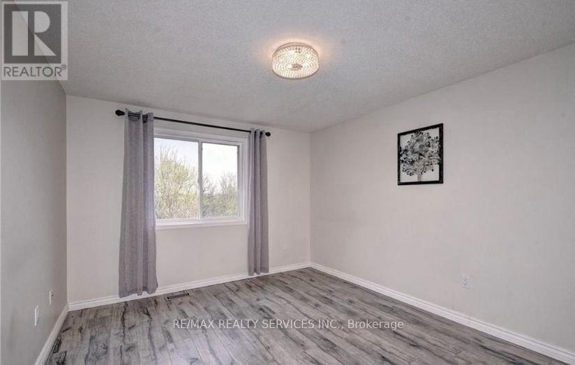 108 SWEENEY CRESCENT Image 14