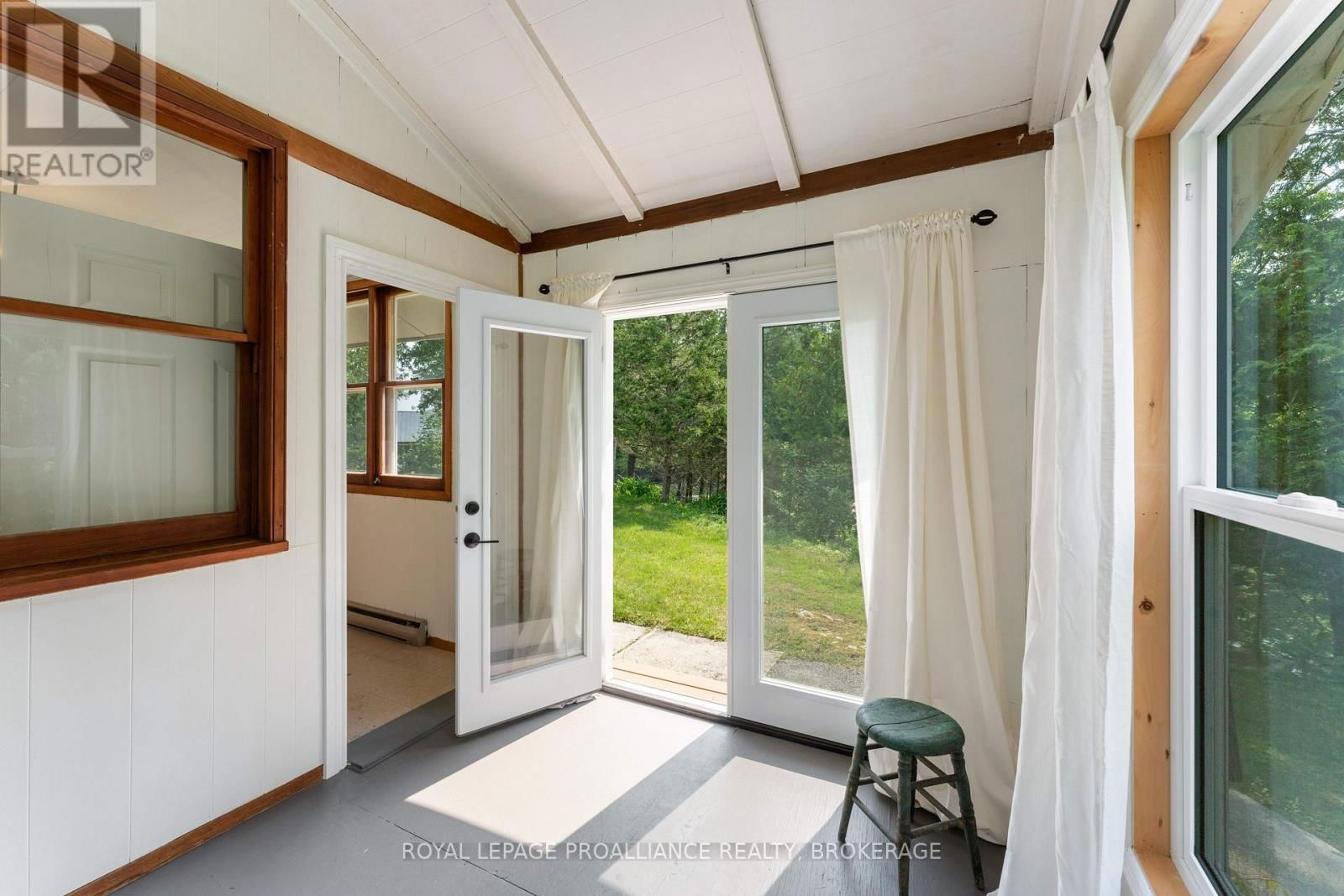 4627 CARRYING PLACE ROAD Image 14