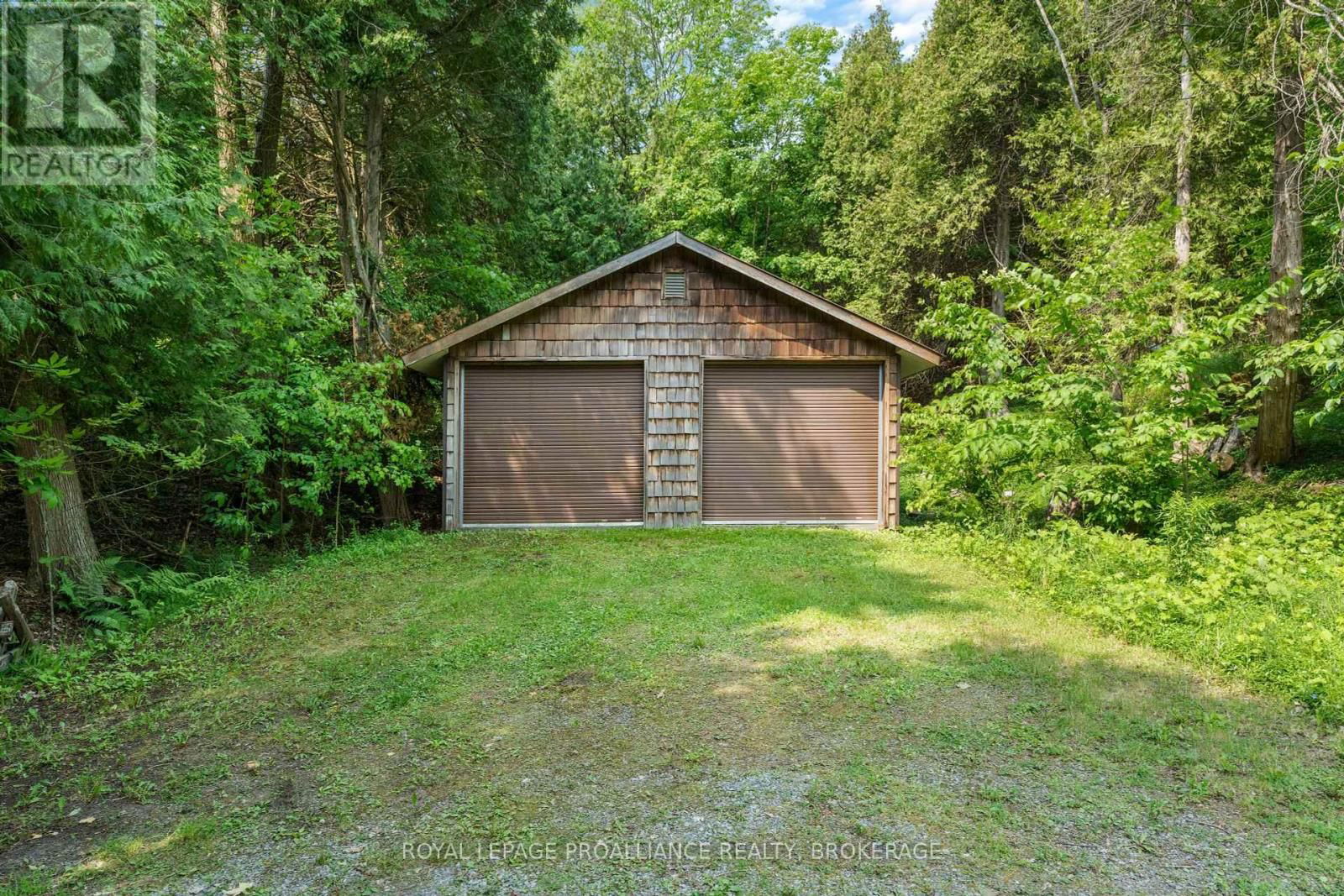 4627 CARRYING PLACE ROAD Image 32