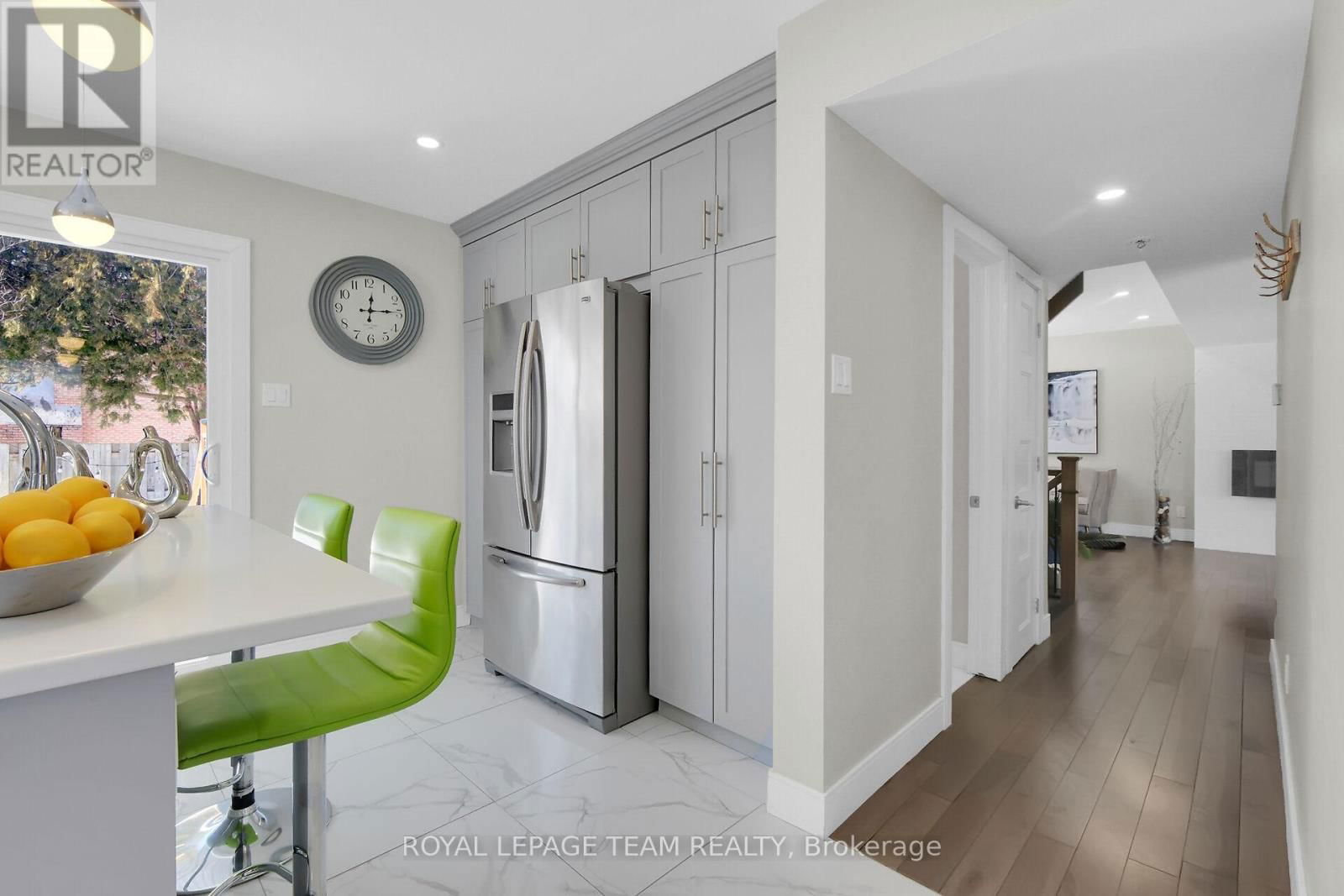 1107 NORMANDY CRESCENT Image 14