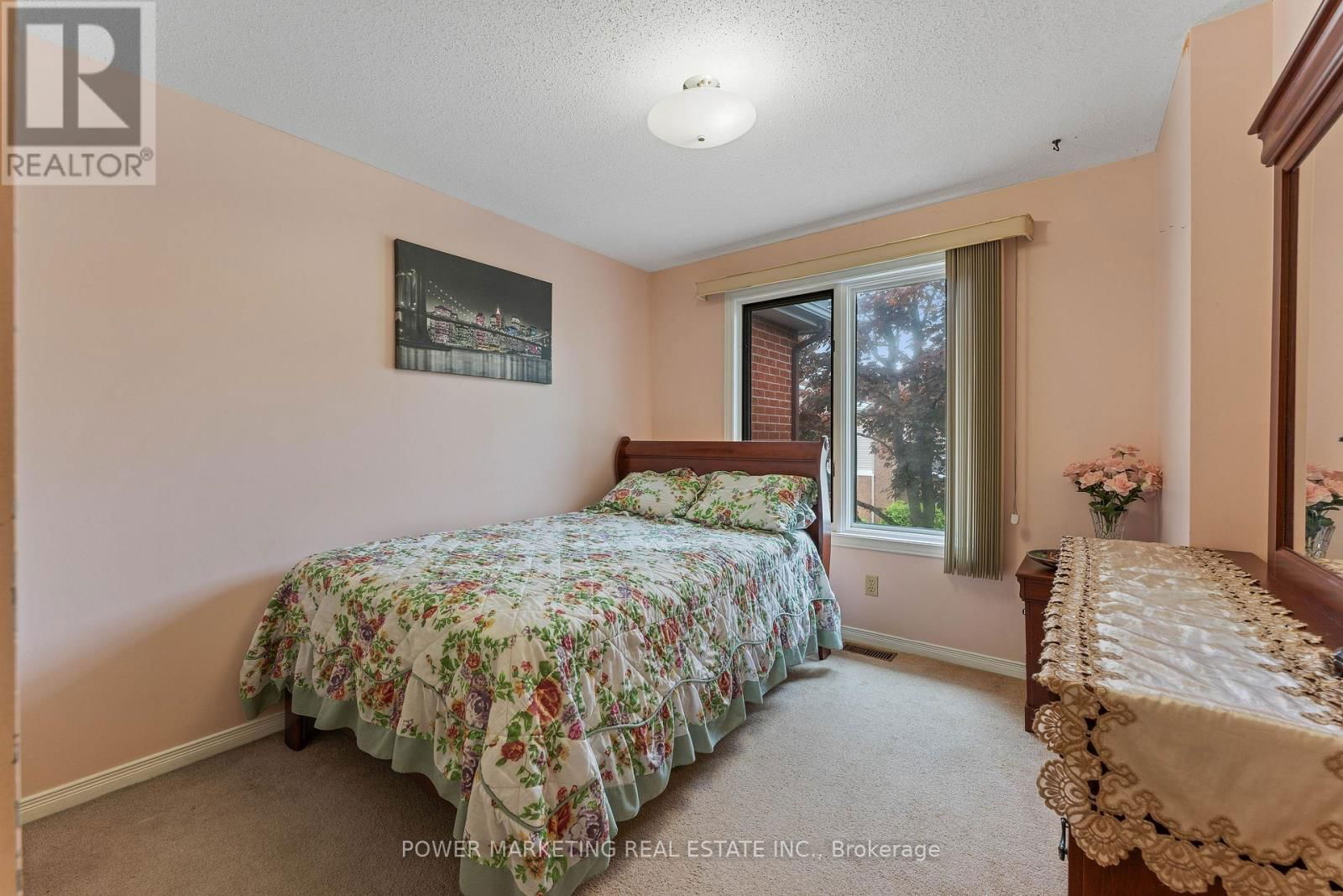 1954 ASHMONT STREET Image 17
