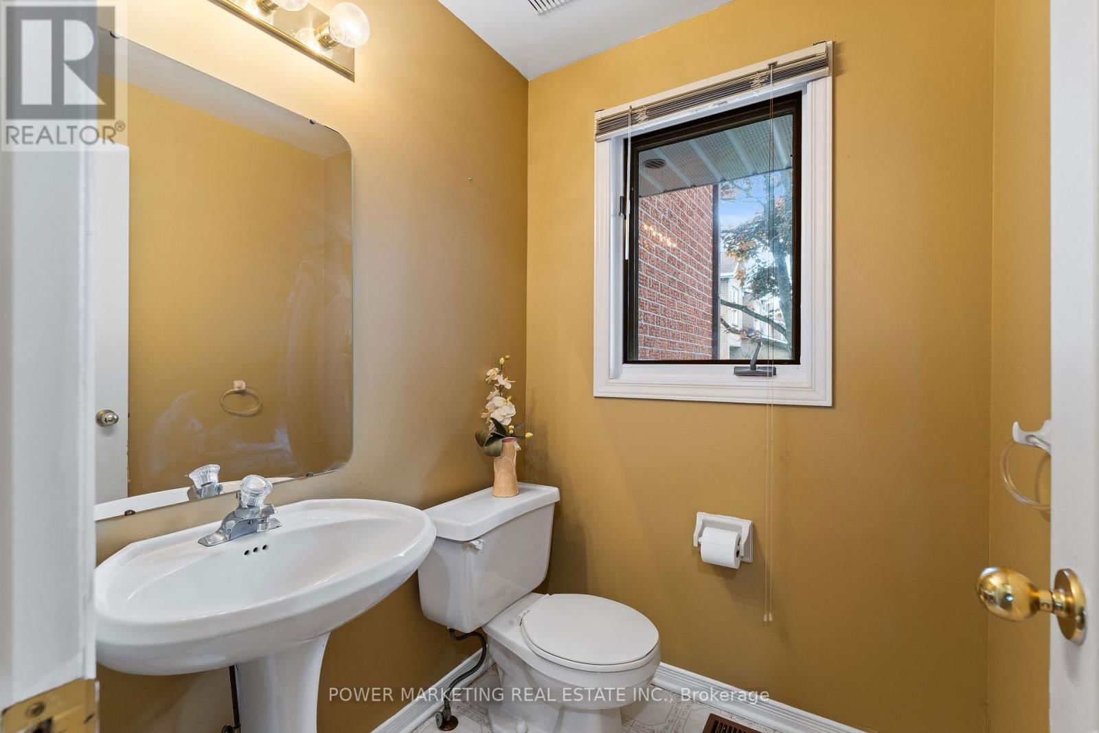 1954 ASHMONT STREET Image 4