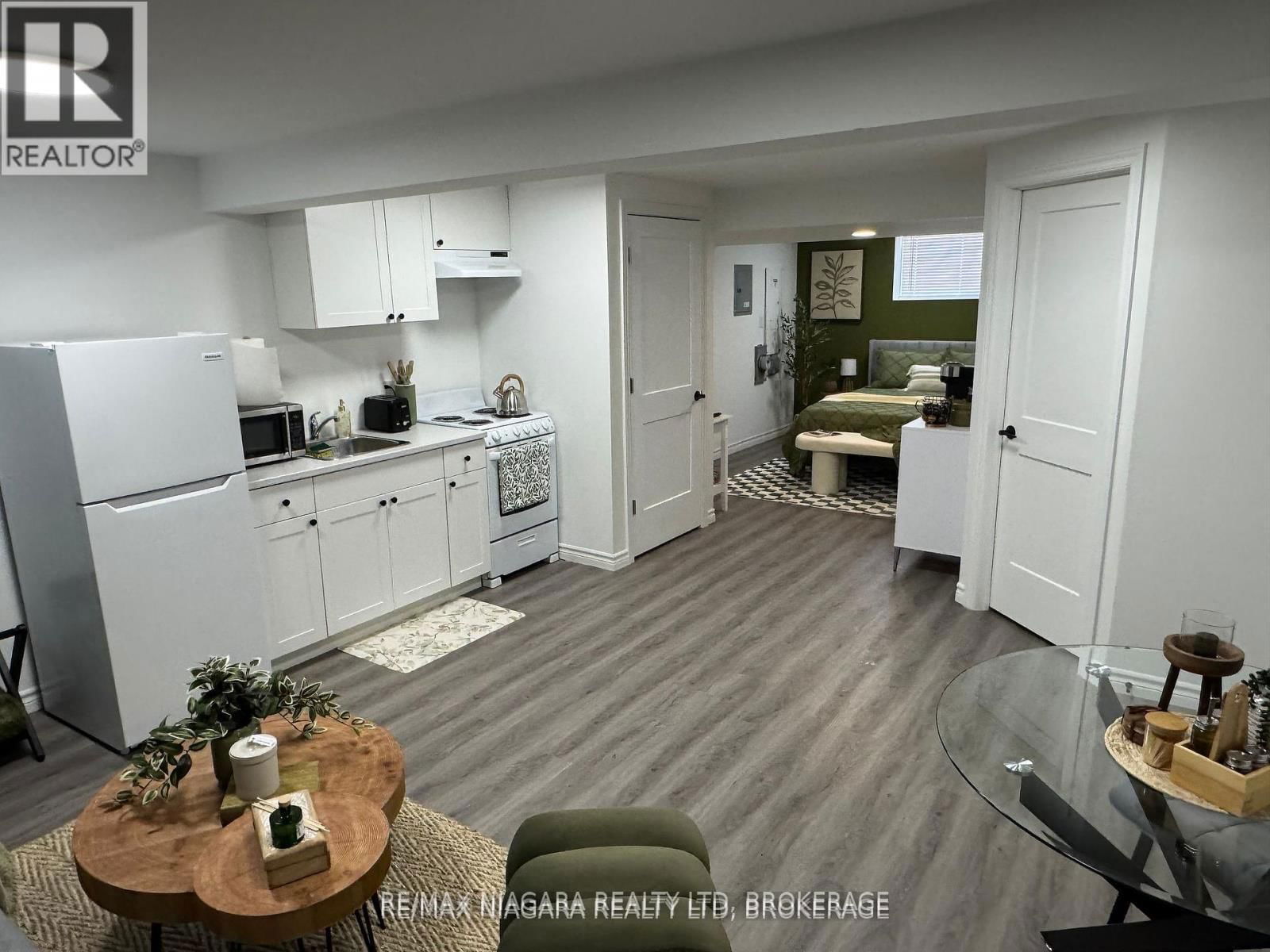 3 Lower - 8196 MCLEOD ROAD Image 3