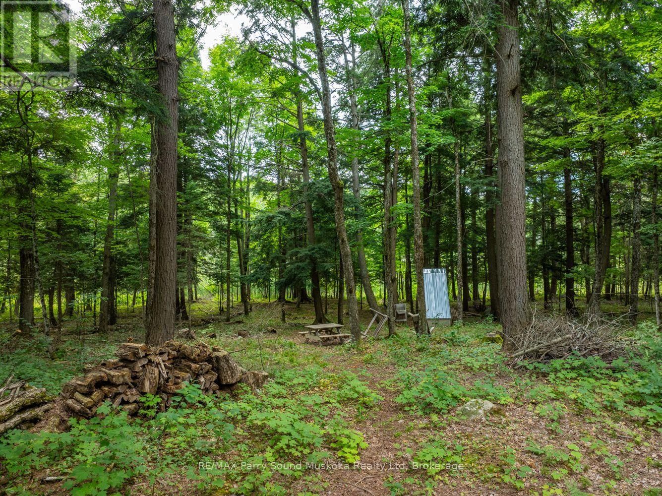 131 MOONWING ROAD Image 24