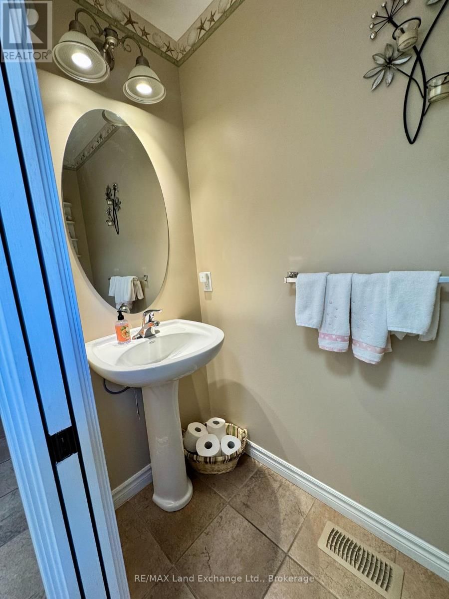210 STICKEL STREET Image 22