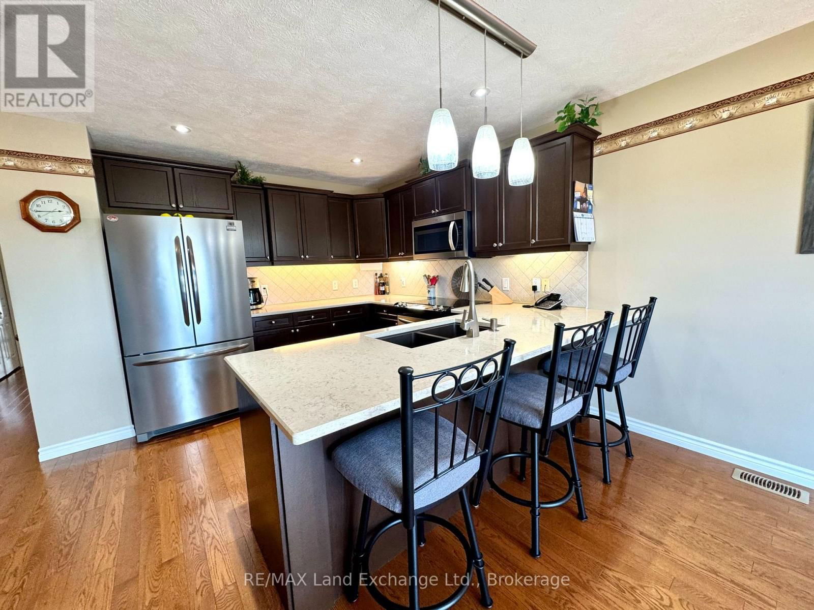 210 STICKEL STREET Image 6