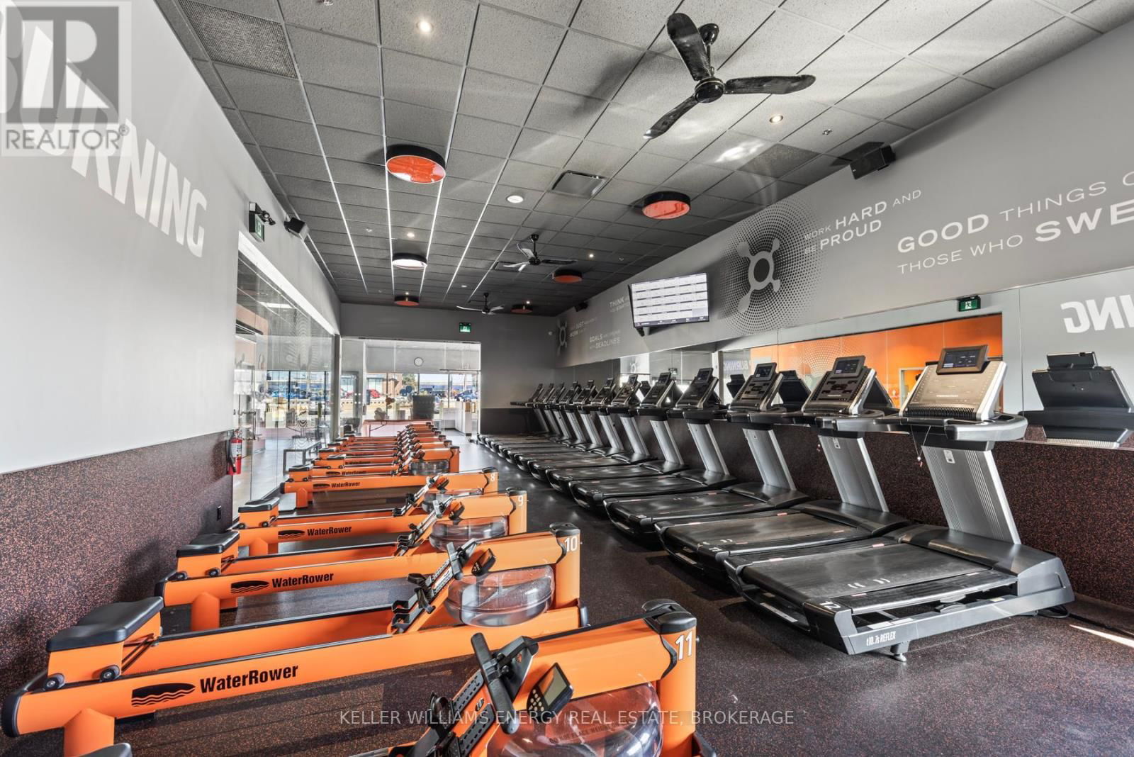 6B - 500 GARDINERS ROAD Image 19