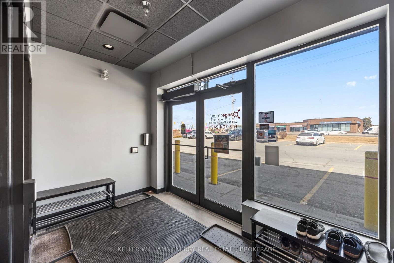 6B - 500 GARDINERS ROAD Image 3