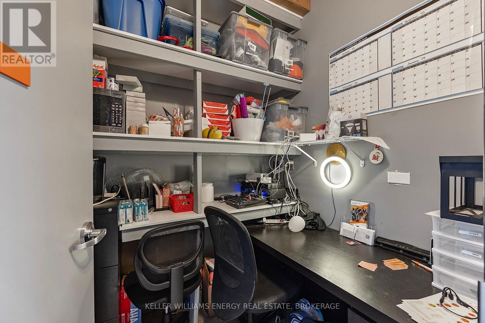 6B - 500 GARDINERS ROAD Image 37