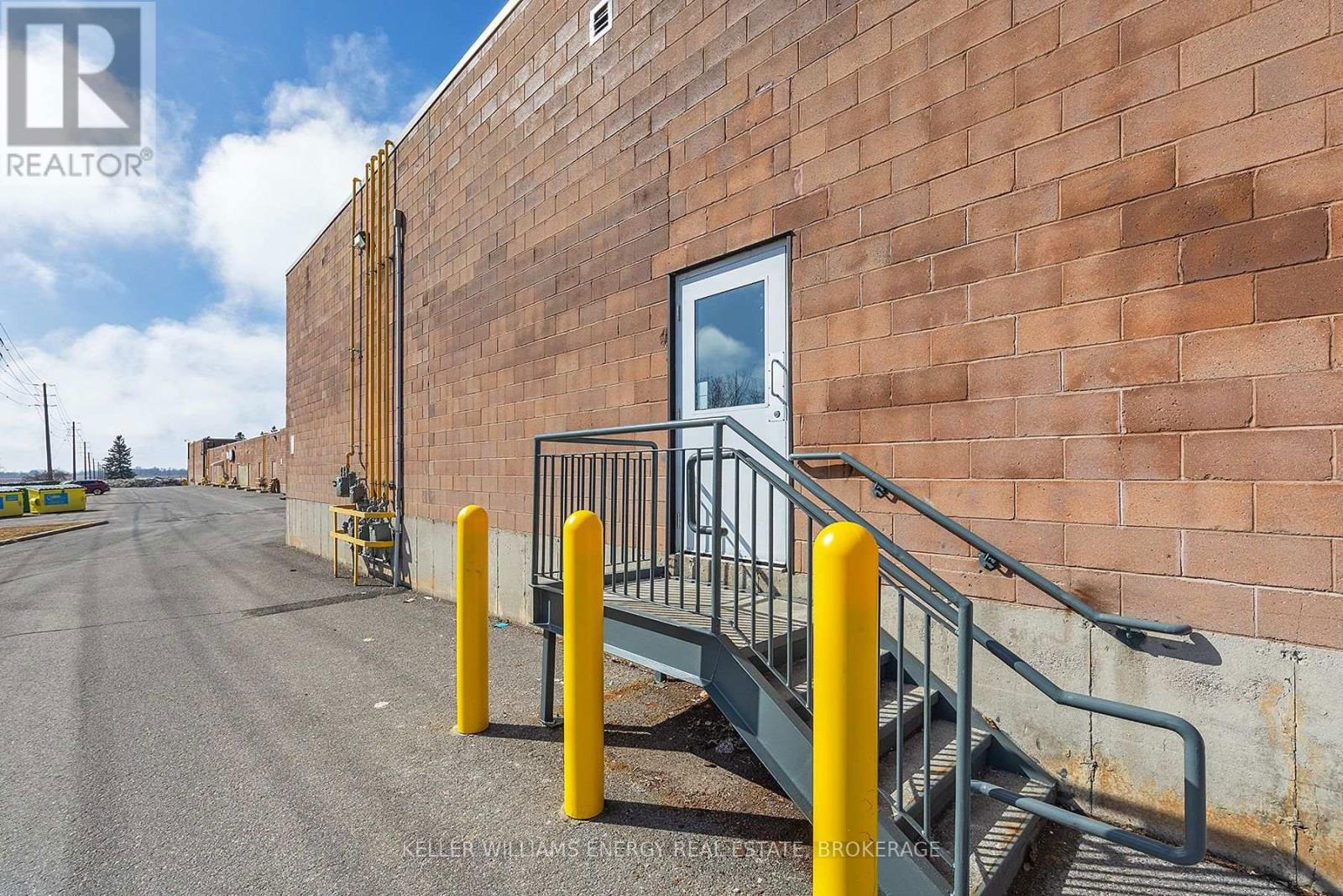 6B - 500 GARDINERS ROAD Image 38
