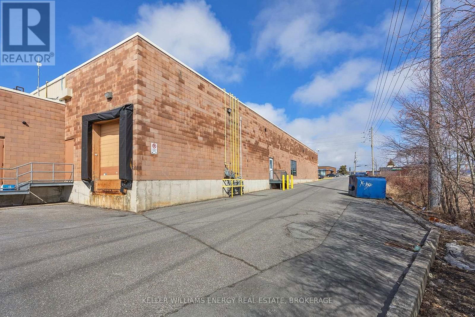 6B - 500 GARDINERS ROAD Image 39