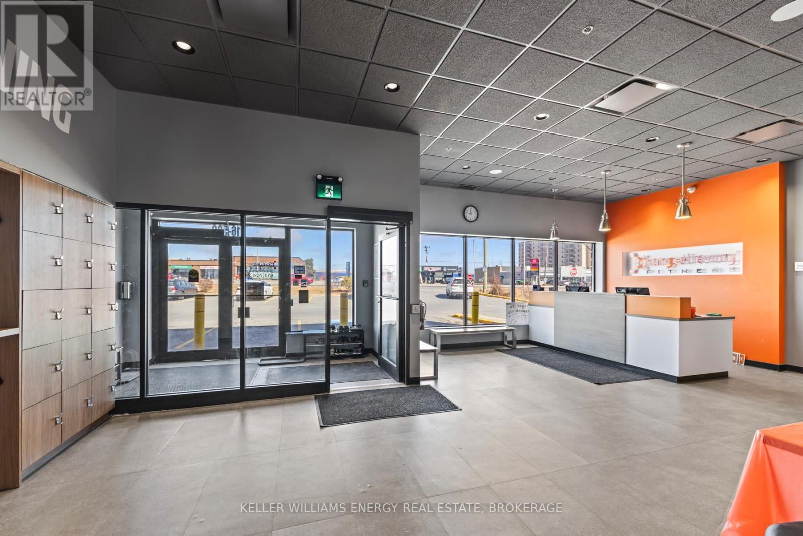 6B - 500 GARDINERS ROAD Image 5