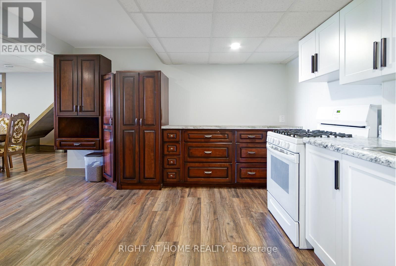 452A COLDWATER ROAD Image 23