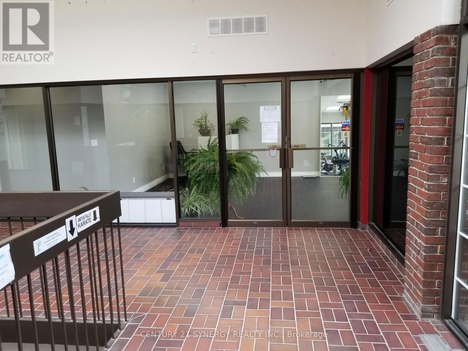201 - 23 BECKWITH STREET NORTH Image 2
