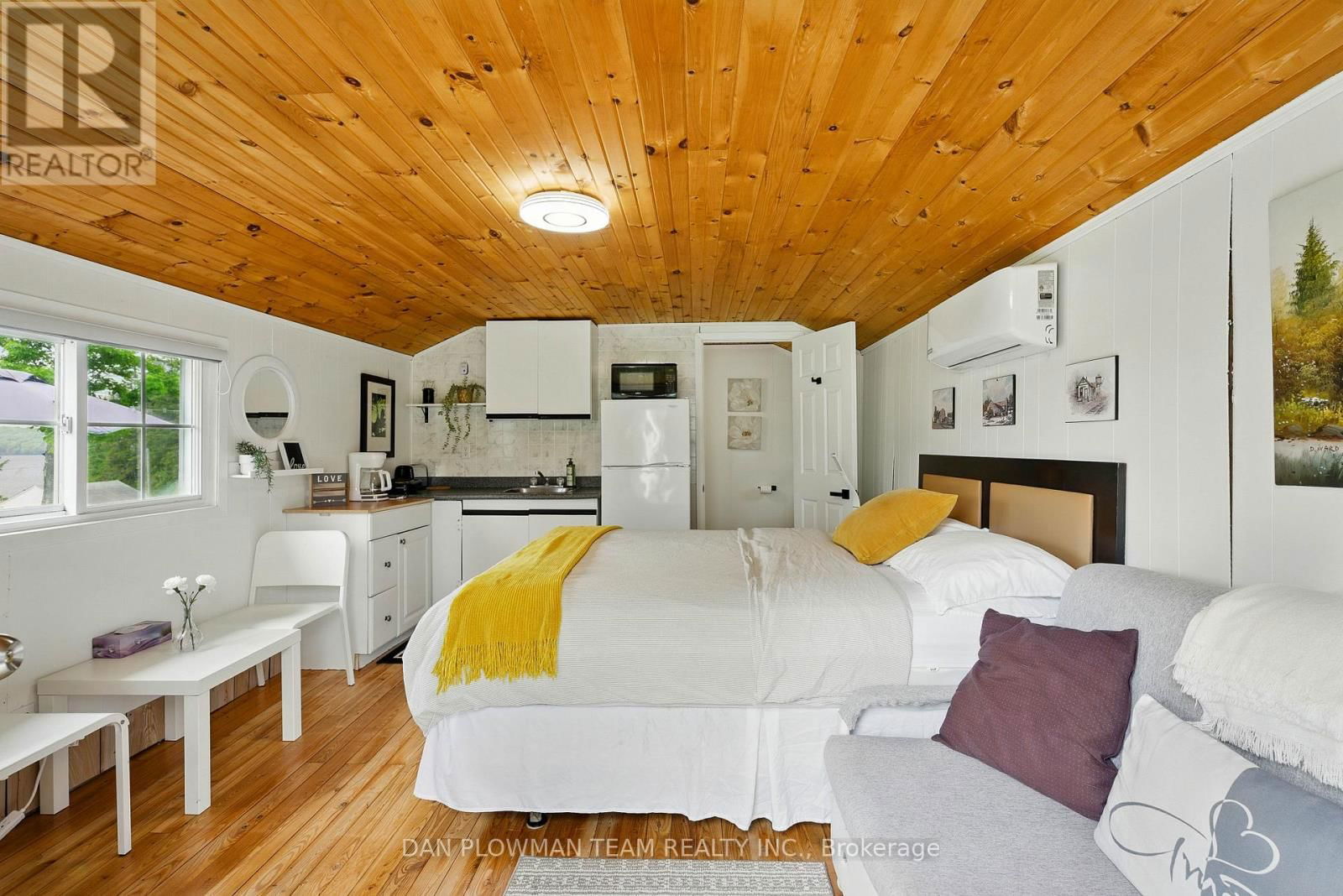 184/189 CHAPMAN DRIVE Image 27