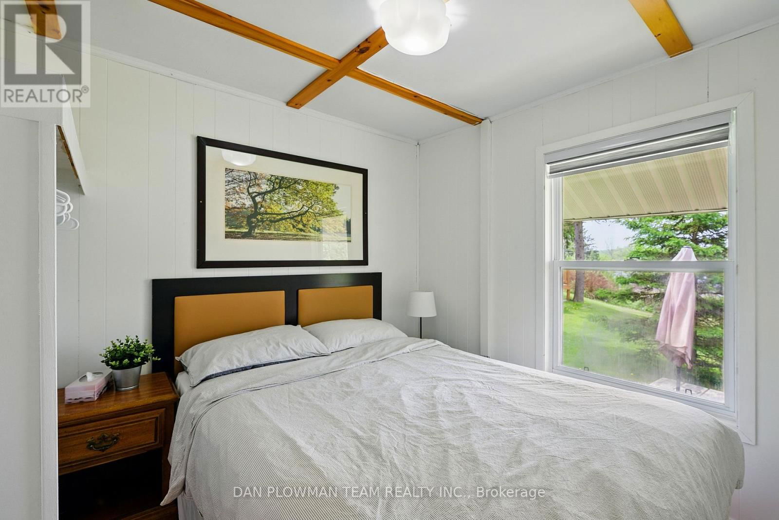 184/189 CHAPMAN DRIVE Image 31