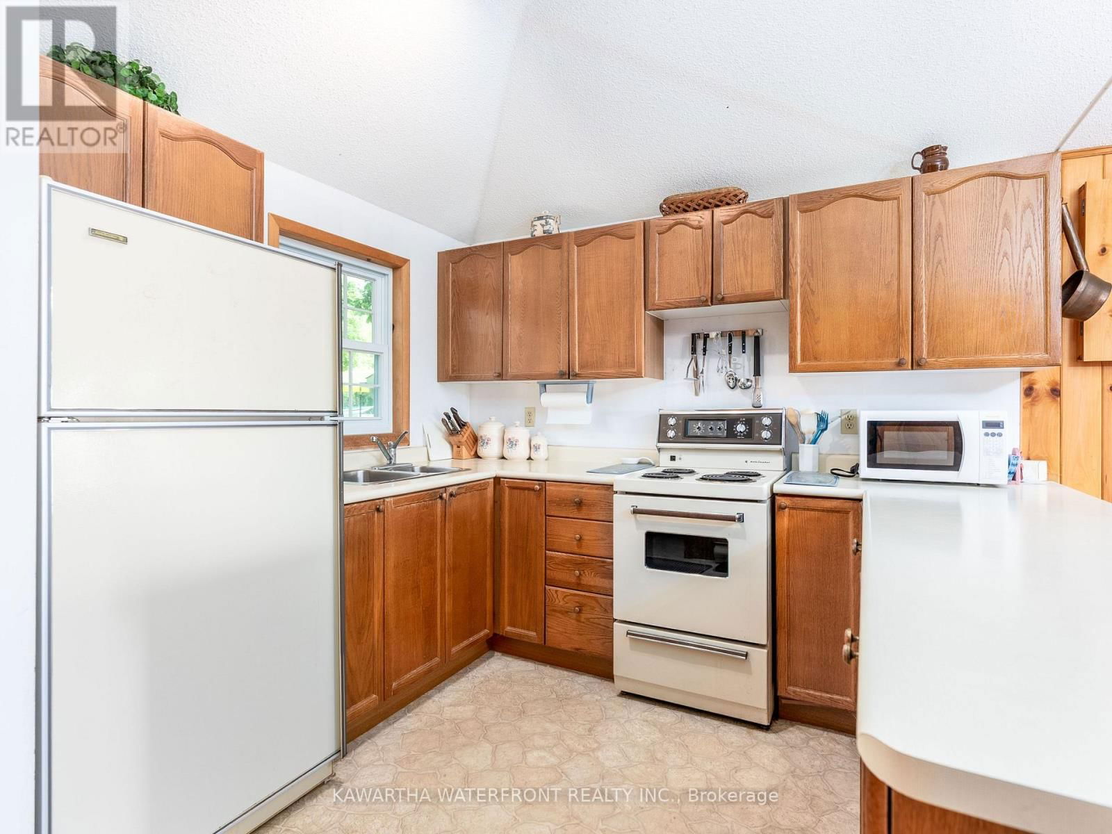 44 ORIOLE ROAD Image 9