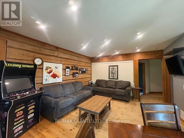 1403B CROOKSTON ROAD Image 18