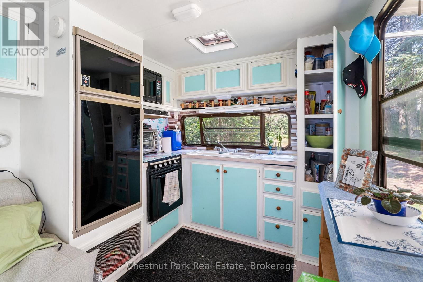 580 ECHO RIDGE ROAD Image 27