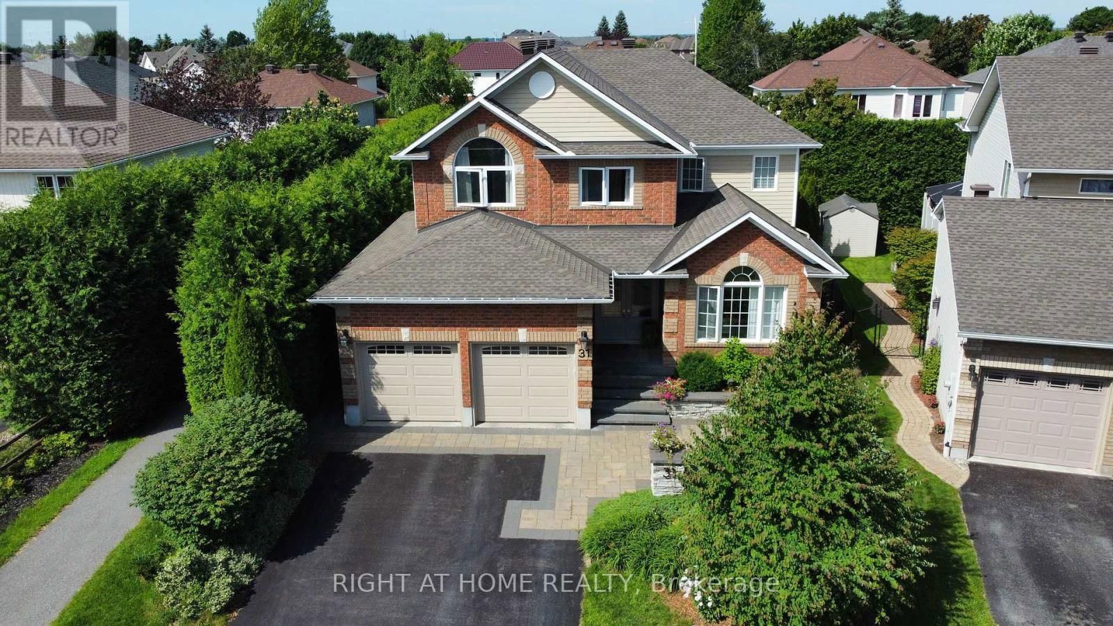 31 FORILLON CRESCENT Image 1