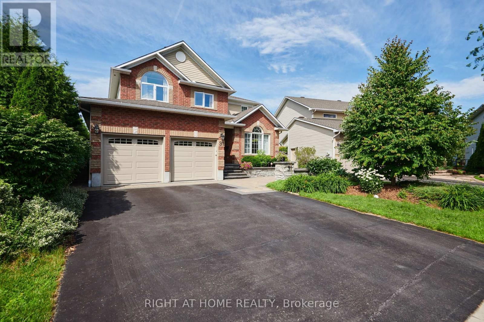 31 FORILLON CRESCENT Image 2