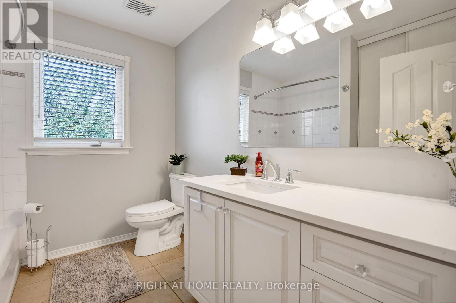 31 FORILLON CRESCENT Image 30