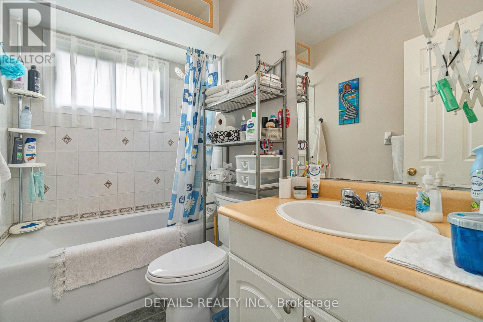 39 ROUNDHAY DRIVE Image 12