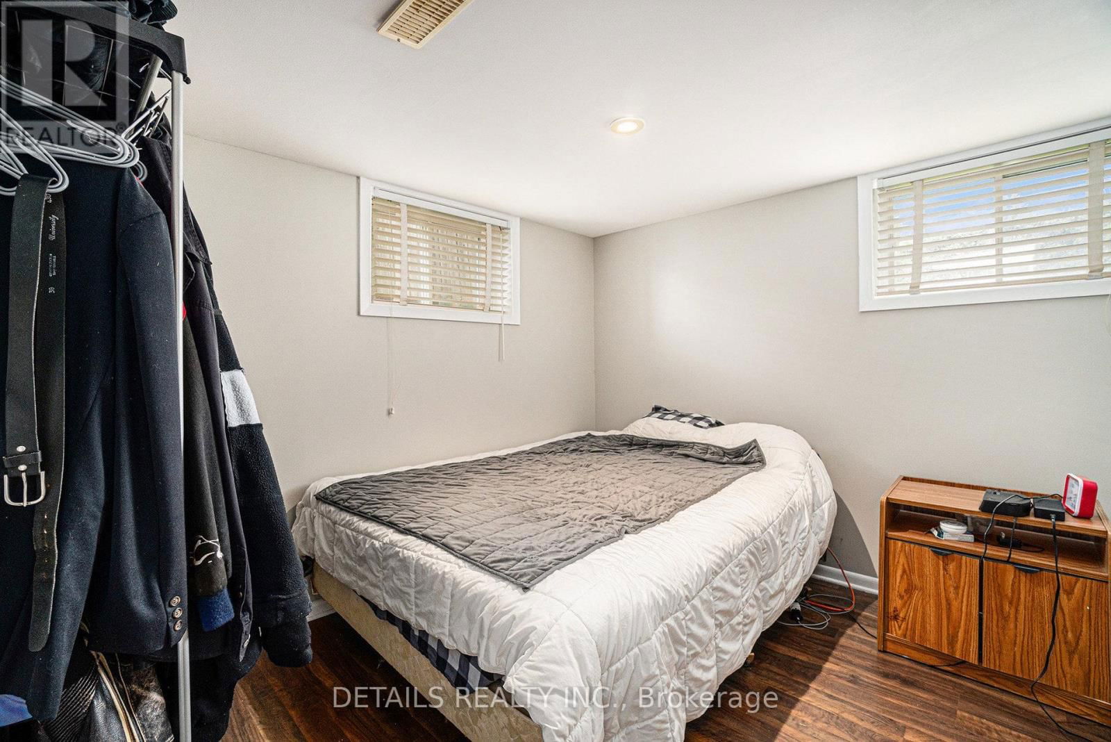 39 ROUNDHAY DRIVE Image 18