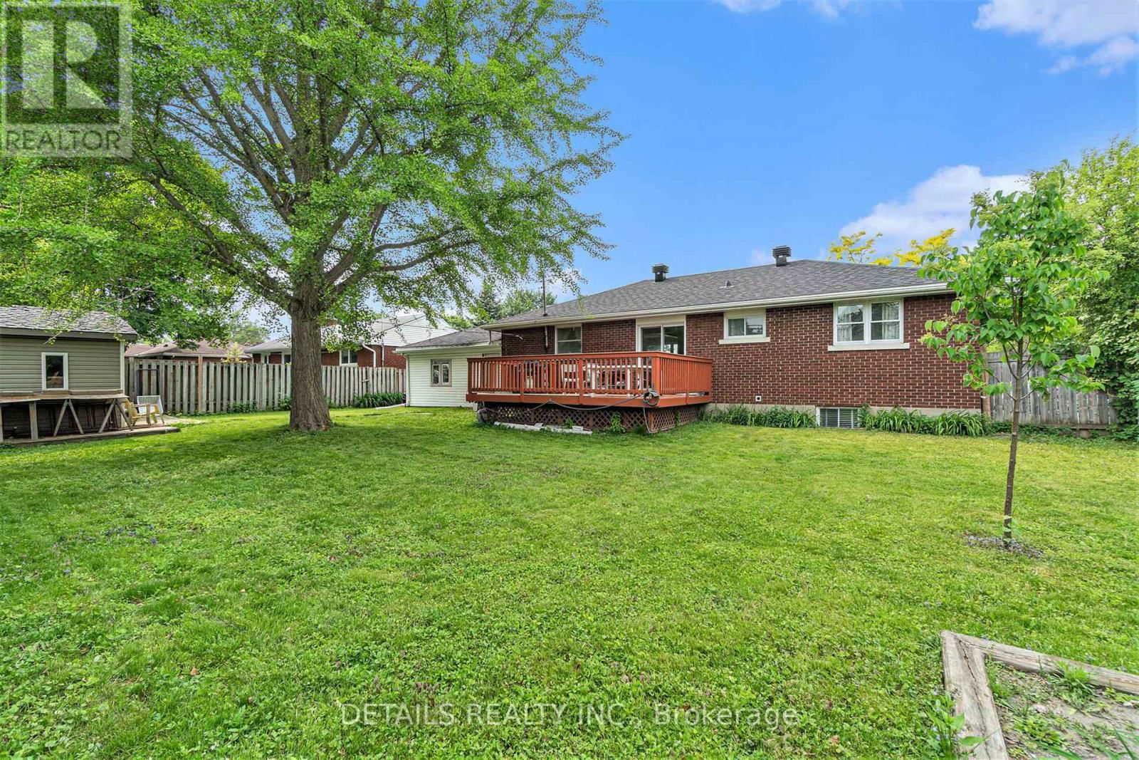 39 ROUNDHAY DRIVE Image 20