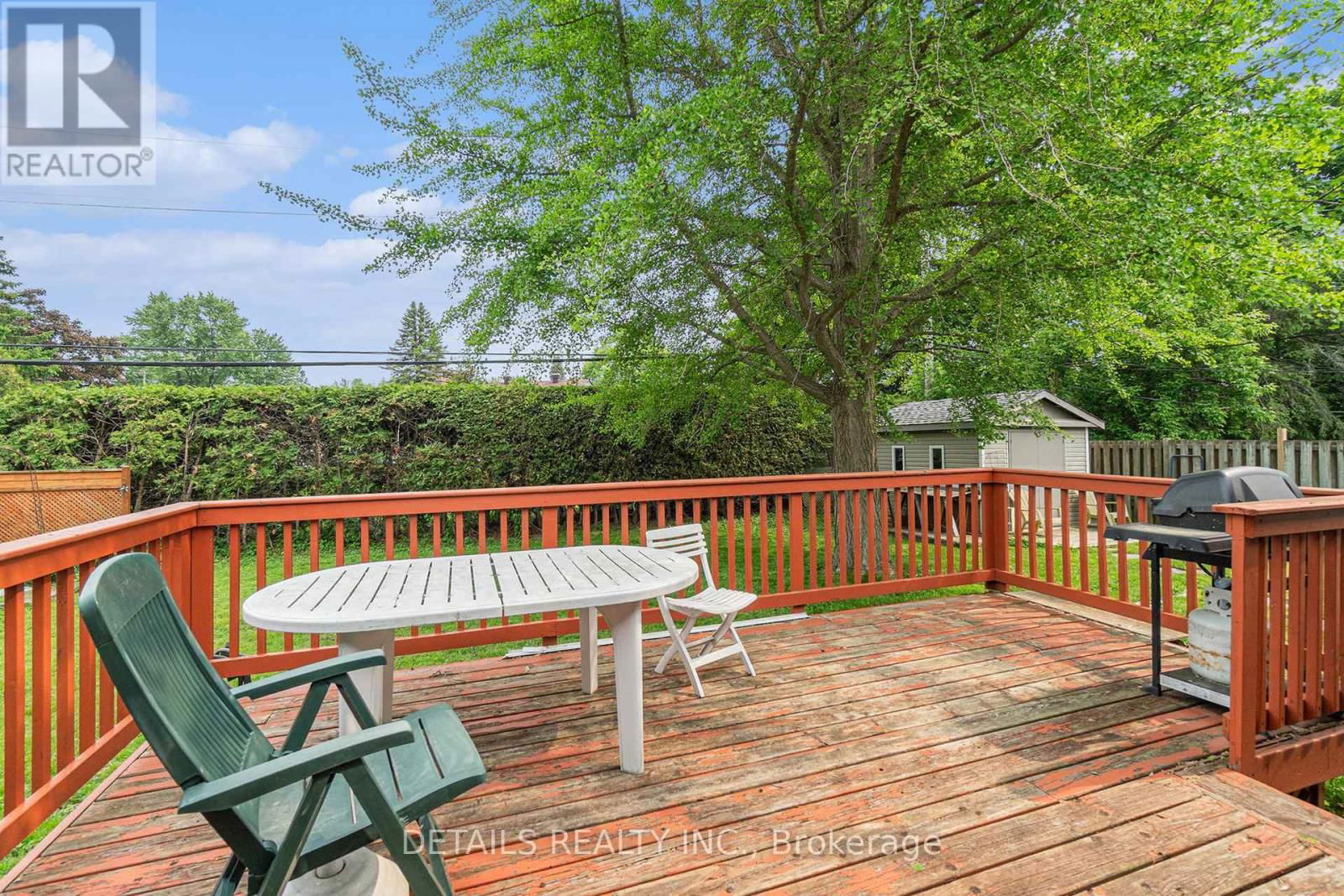39 ROUNDHAY DRIVE Image 21