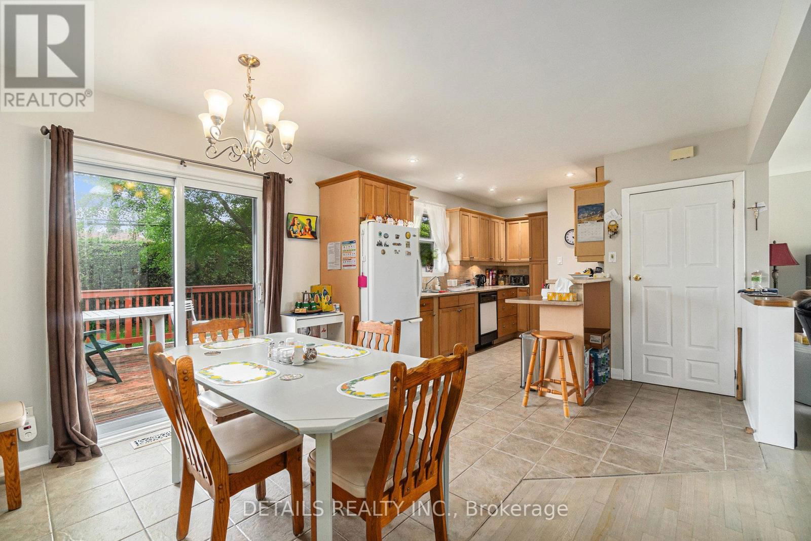 39 ROUNDHAY DRIVE Image 7