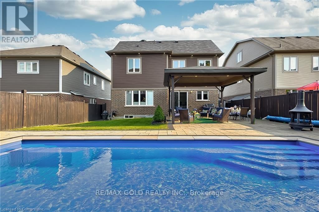15 WETLAND WAY Image 47