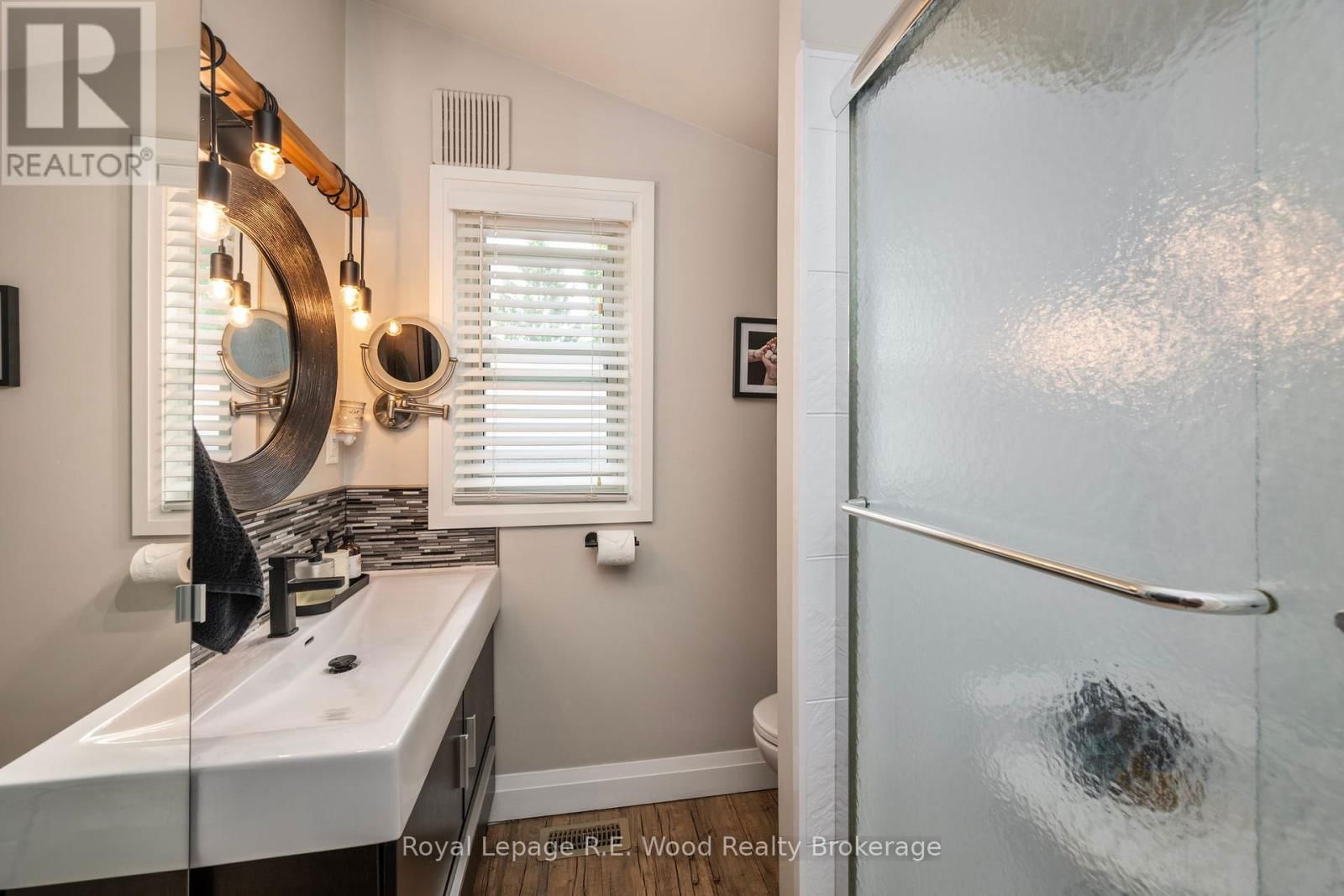 494 GEORGE STREET Image 14