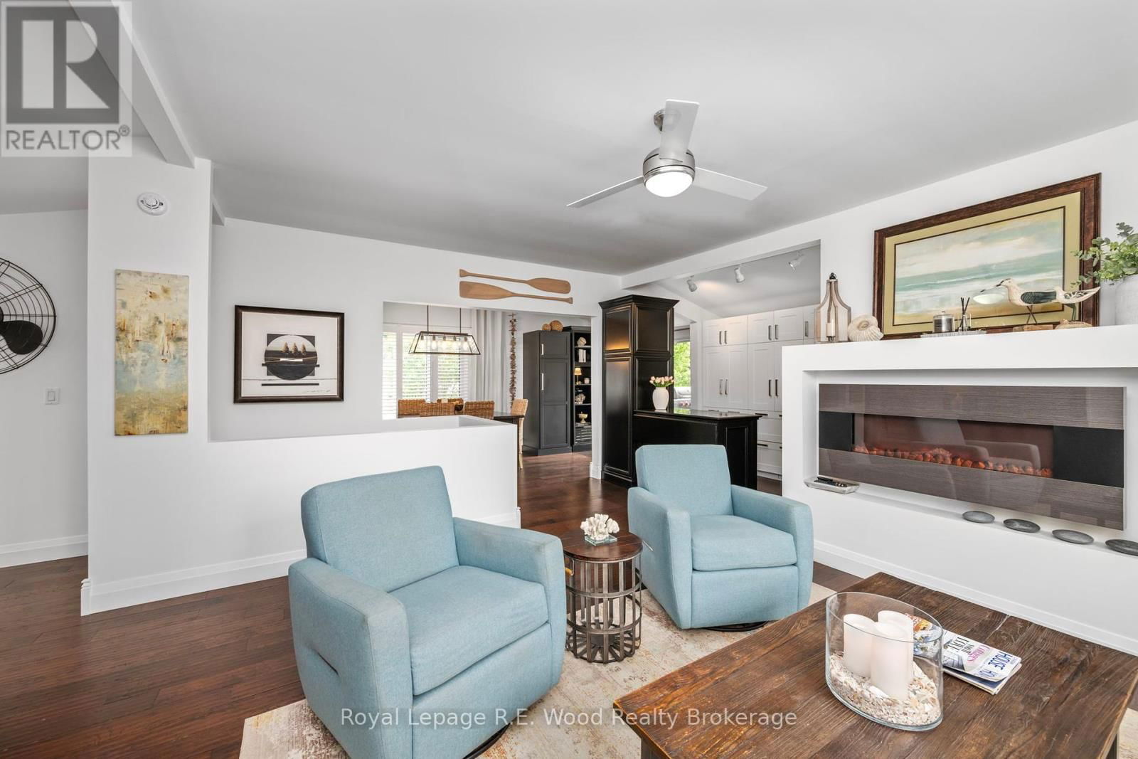 494 GEORGE STREET Image 16