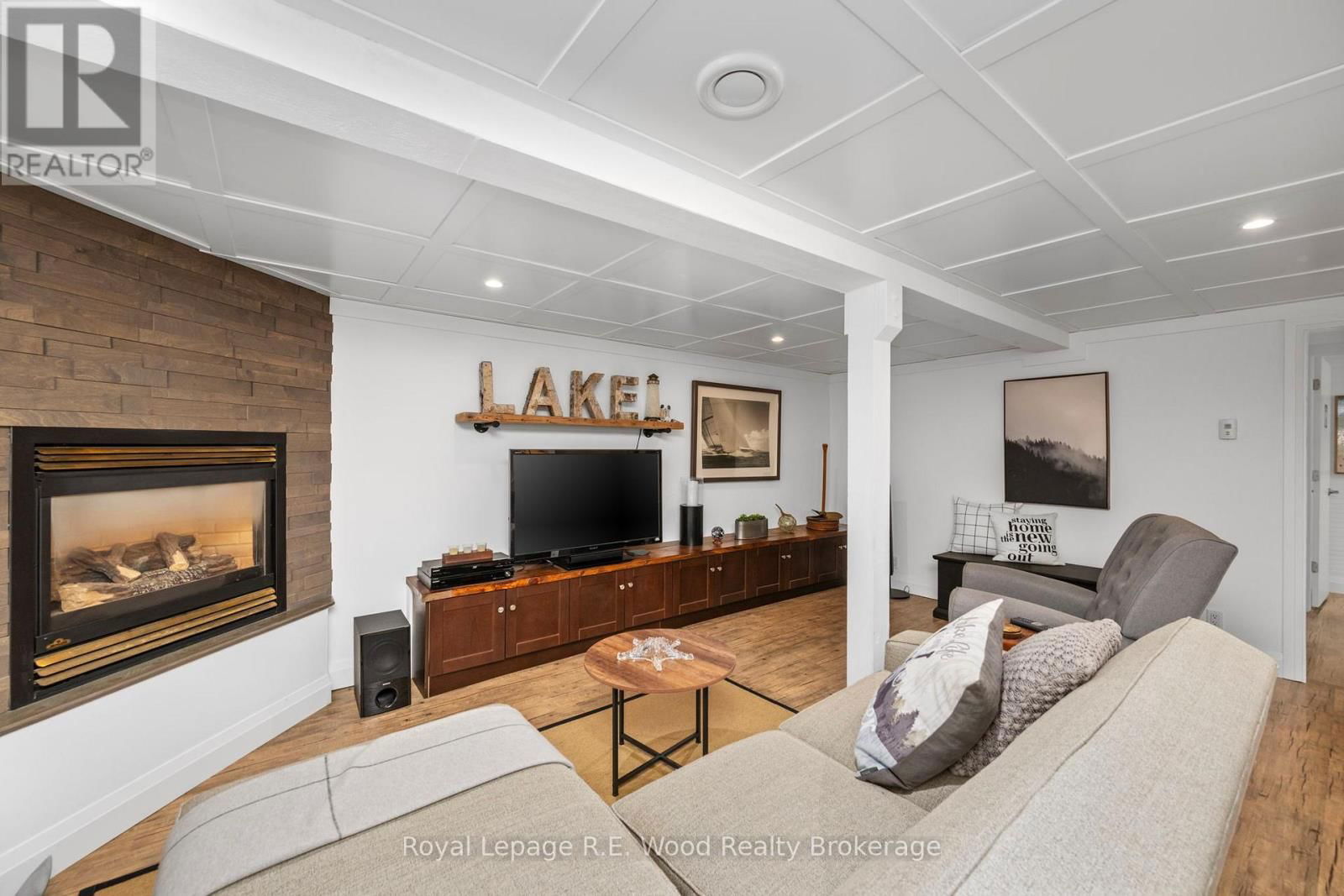 494 GEORGE STREET Image 25