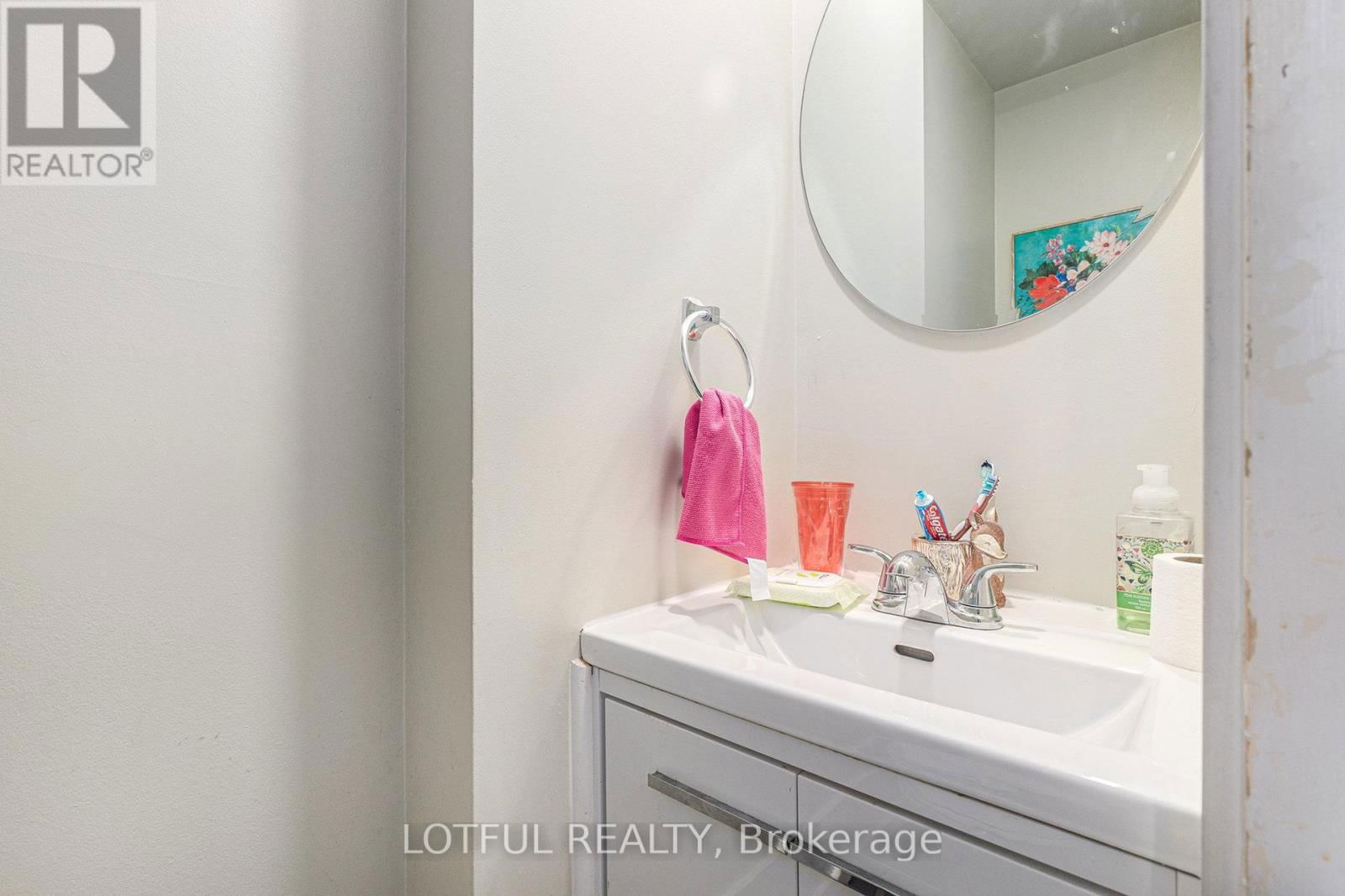 1134 ALENMEDE CRESCENT Image 10