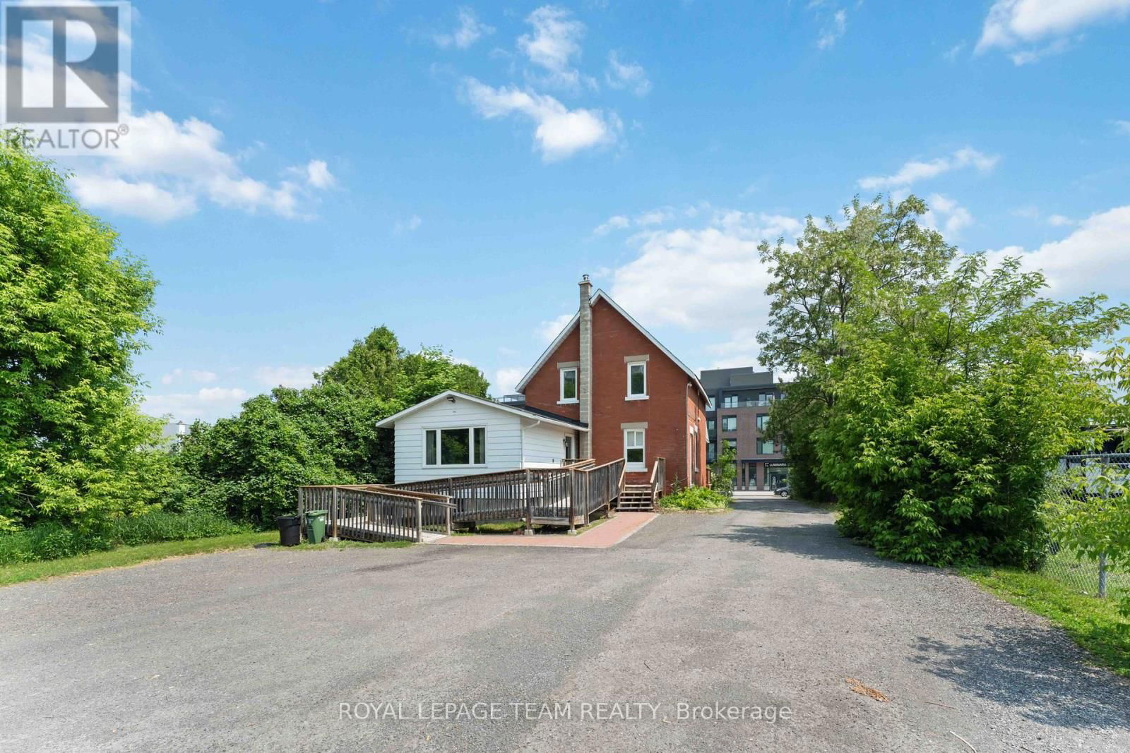 1 - 1538 STITTSVILLE MAIN STREET Image 3