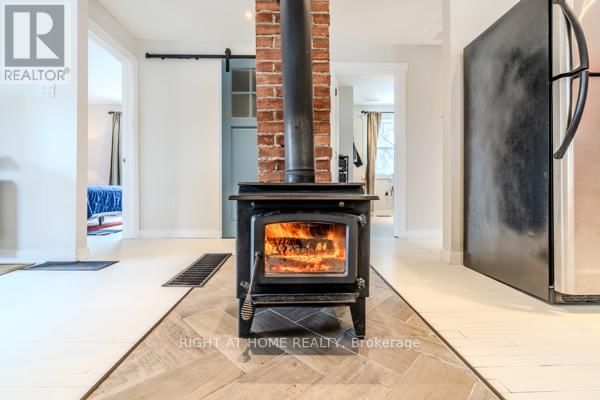 667287 20 SIDEROAD Image 21