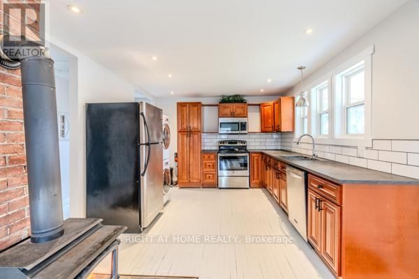 667287 20 SIDEROAD Image 7