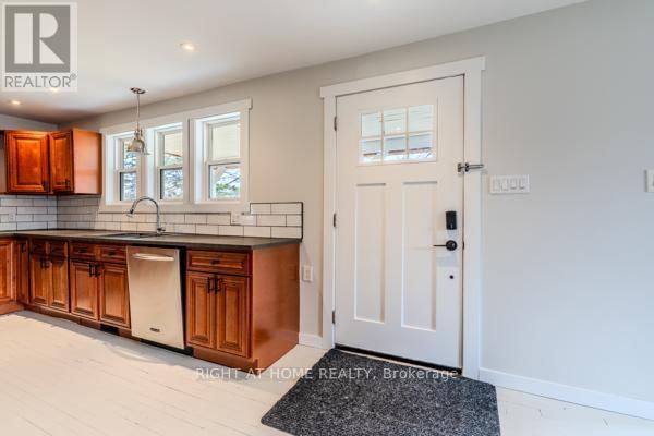 667287 20 SIDEROAD Image 8