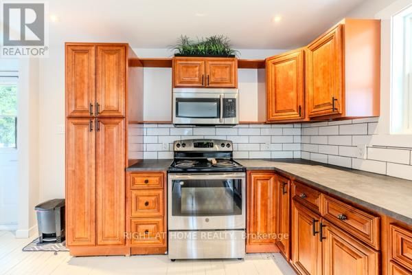667287 20 SIDEROAD Image 9