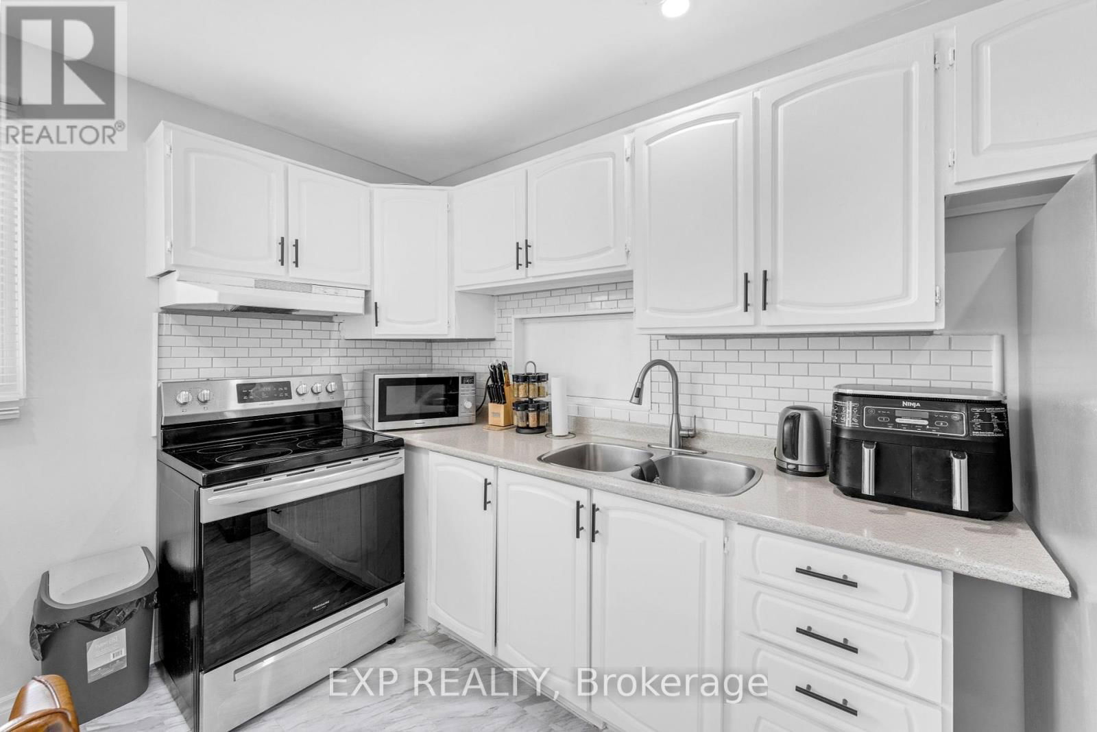 178 SILVER ASPEN CRESCENT Image 10