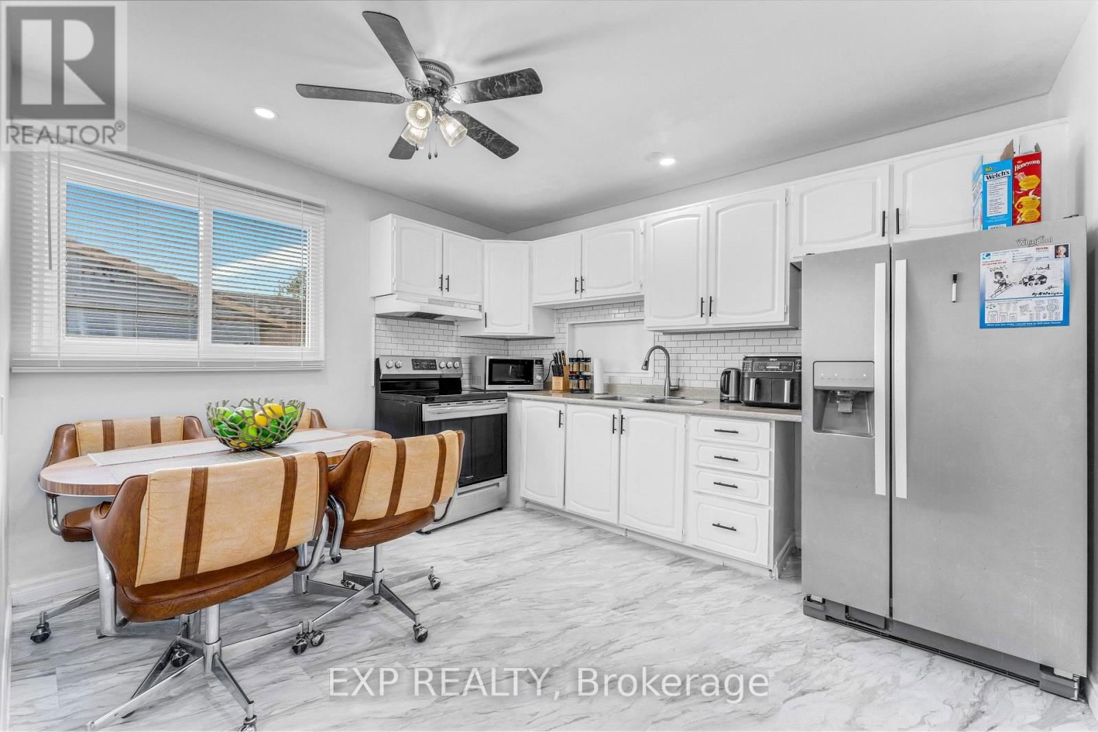 178 SILVER ASPEN CRESCENT Image 22
