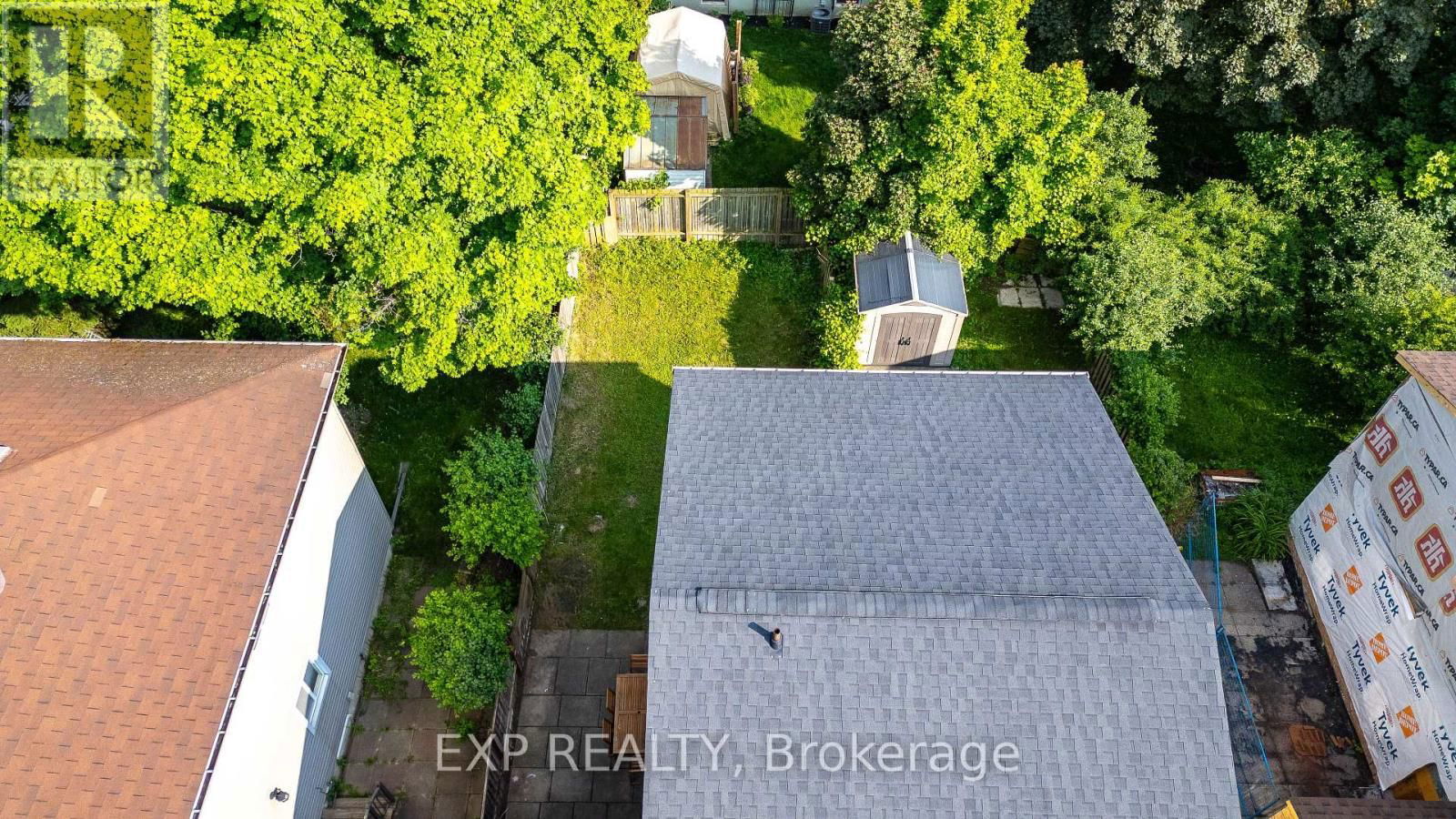 178 SILVER ASPEN CRESCENT Image 34