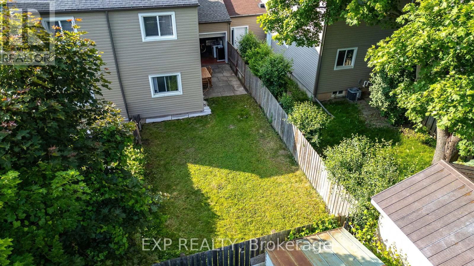 178 SILVER ASPEN CRESCENT Image 35