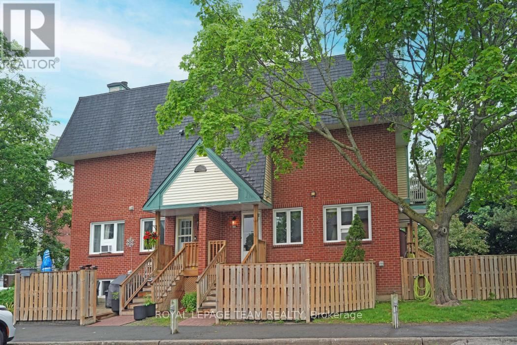 117 - 8 TERRACE DRIVE Image 1